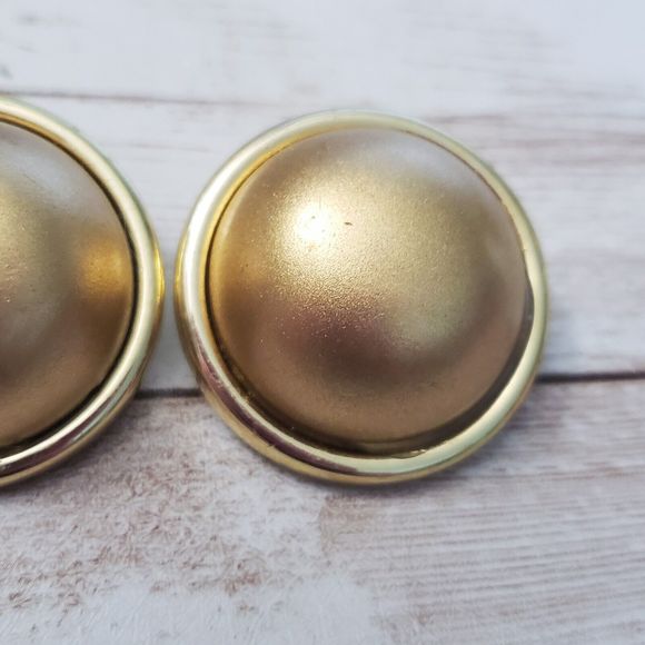 Vintage Clip On Earrings - Domed Matte Gold Tone Center with Gold Tone Halo - Picture 6 of 6